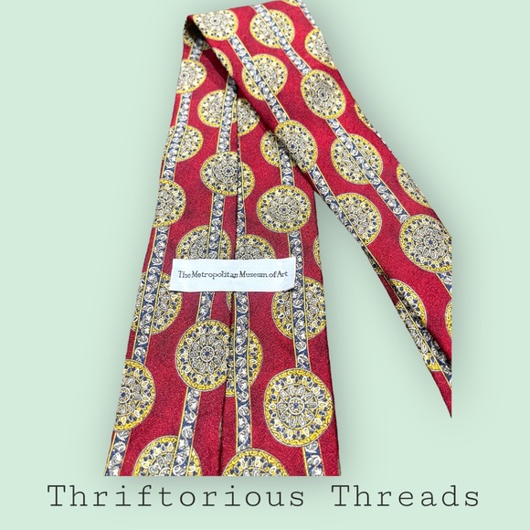 The Metropolitan Museum of Art Silk Tie - Picture 3 of 4